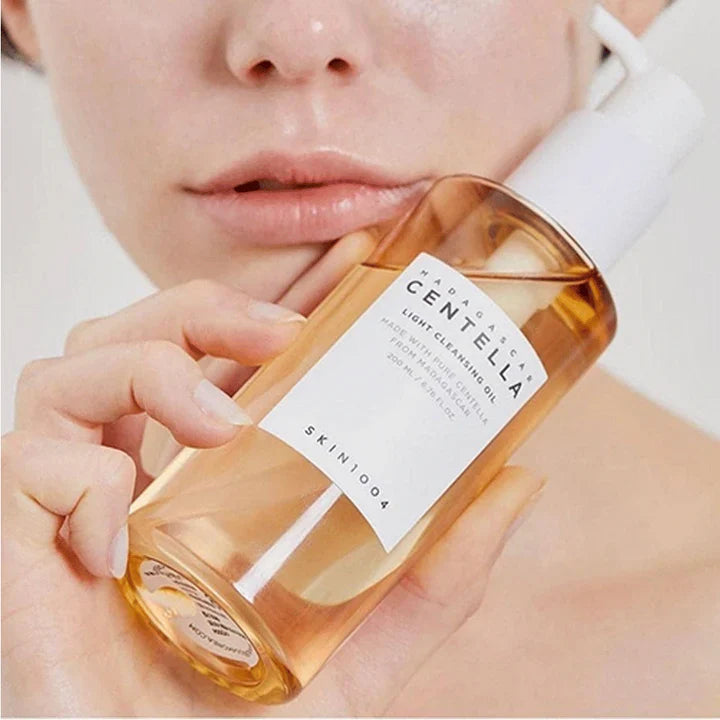 Madagascar Centella Cleansing Oil - For instant face cleaning & brightening
